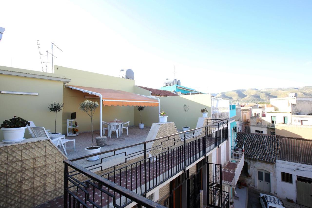 Re Sole Case Vacanze - Esclusivo Attico M A R T E Con Spaziosissima Terrazza Solarium Attrezzata Avola Εξωτερικό φωτογραφία