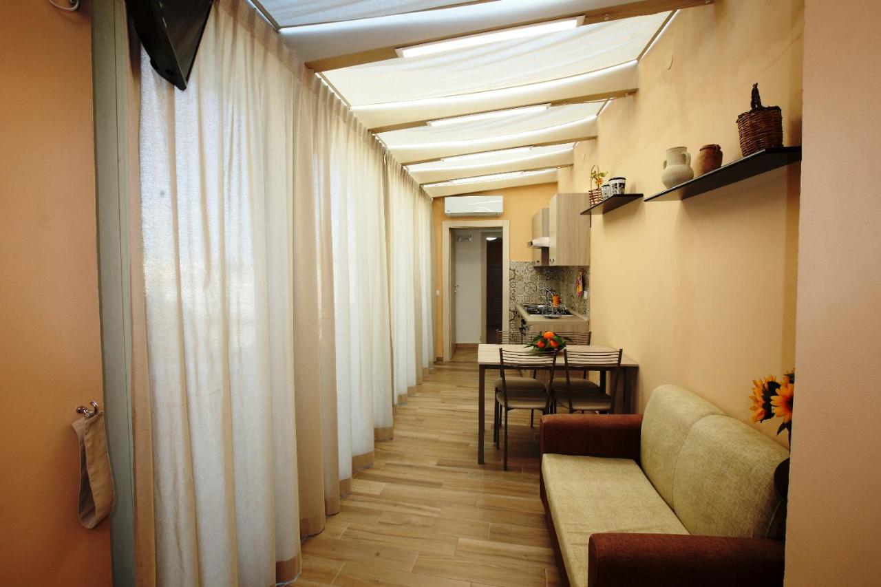 Re Sole Case Vacanze - Esclusivo Attico M A R T E Con Spaziosissima Terrazza Solarium Attrezzata Avola Εξωτερικό φωτογραφία