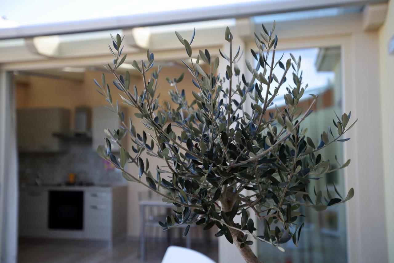 Re Sole Case Vacanze - Esclusivo Attico M A R T E Con Spaziosissima Terrazza Solarium Attrezzata Avola Εξωτερικό φωτογραφία