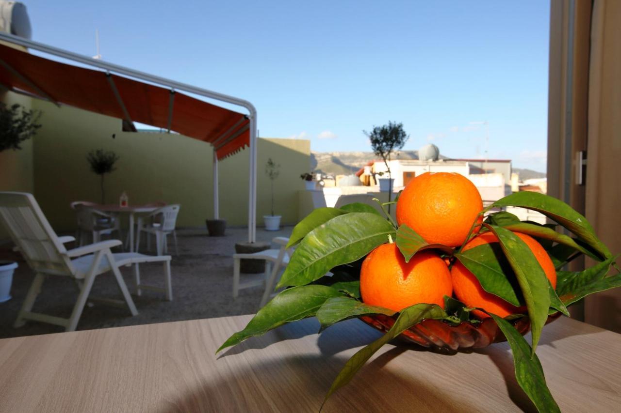 Re Sole Case Vacanze - Esclusivo Attico M A R T E Con Spaziosissima Terrazza Solarium Attrezzata Avola Εξωτερικό φωτογραφία