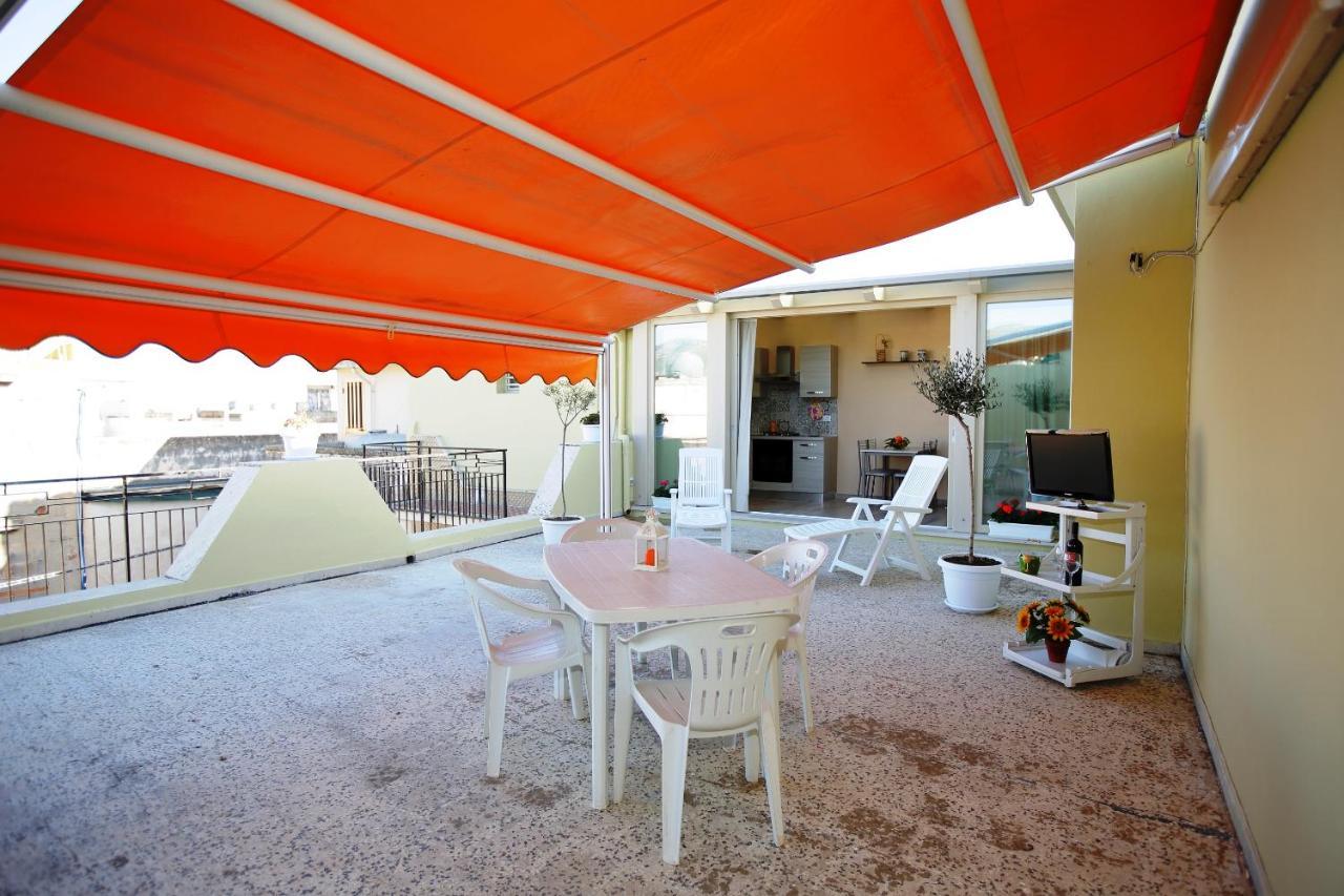 Re Sole Case Vacanze - Esclusivo Attico M A R T E Con Spaziosissima Terrazza Solarium Attrezzata Avola Εξωτερικό φωτογραφία