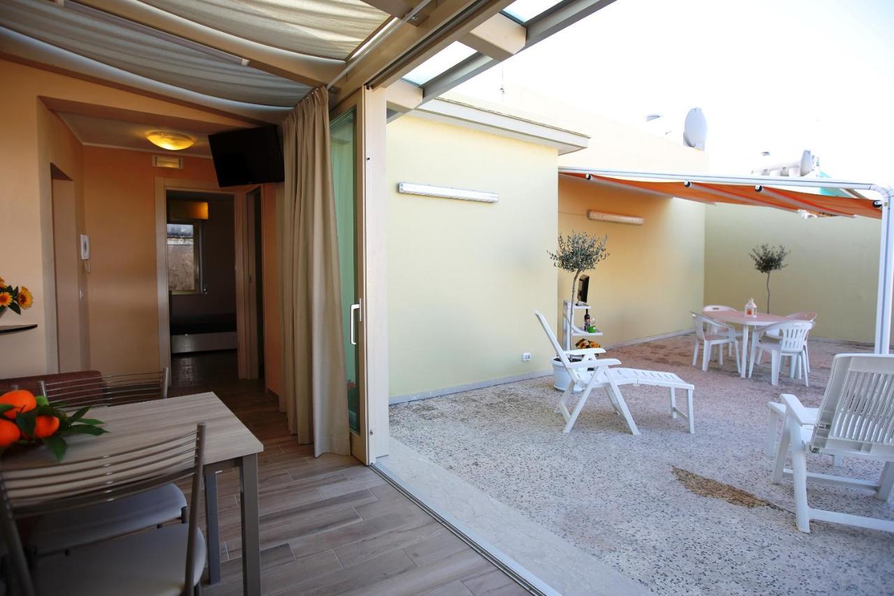 Re Sole Case Vacanze - Esclusivo Attico M A R T E Con Spaziosissima Terrazza Solarium Attrezzata Avola Εξωτερικό φωτογραφία